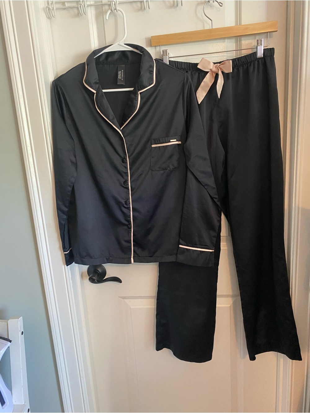Bluebella Black Claudia Shirt and Trouser Pajamas Retail $100